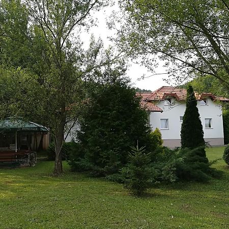 Villa Nana Kulen Vakuf Εξωτερικό φωτογραφία