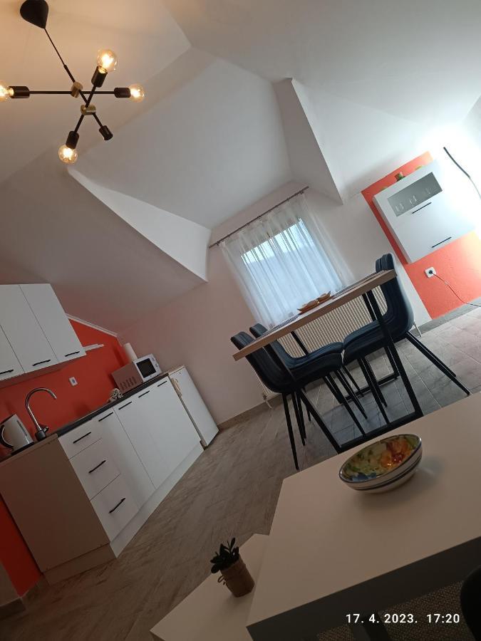 Villa Nana Kulen Vakuf Εξωτερικό φωτογραφία