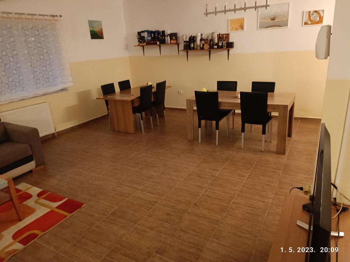 Villa Nana Kulen Vakuf Εξωτερικό φωτογραφία