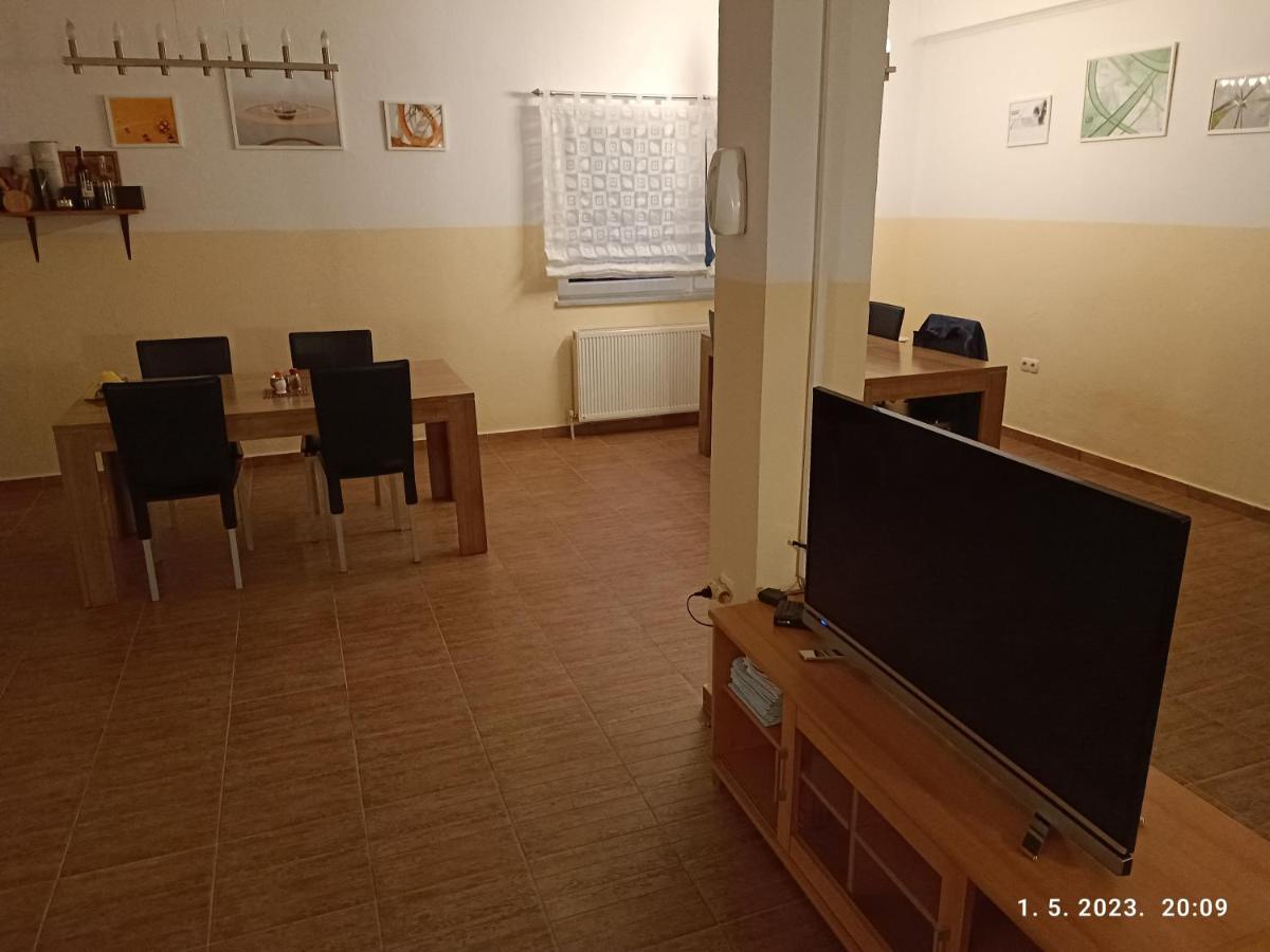 Villa Nana Kulen Vakuf Εξωτερικό φωτογραφία